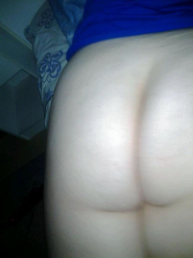 23P Young bitch on kik mmm