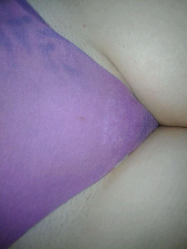 23P Young bitch on kik mmm