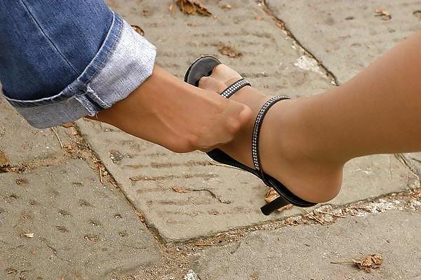 25P Nylon feet