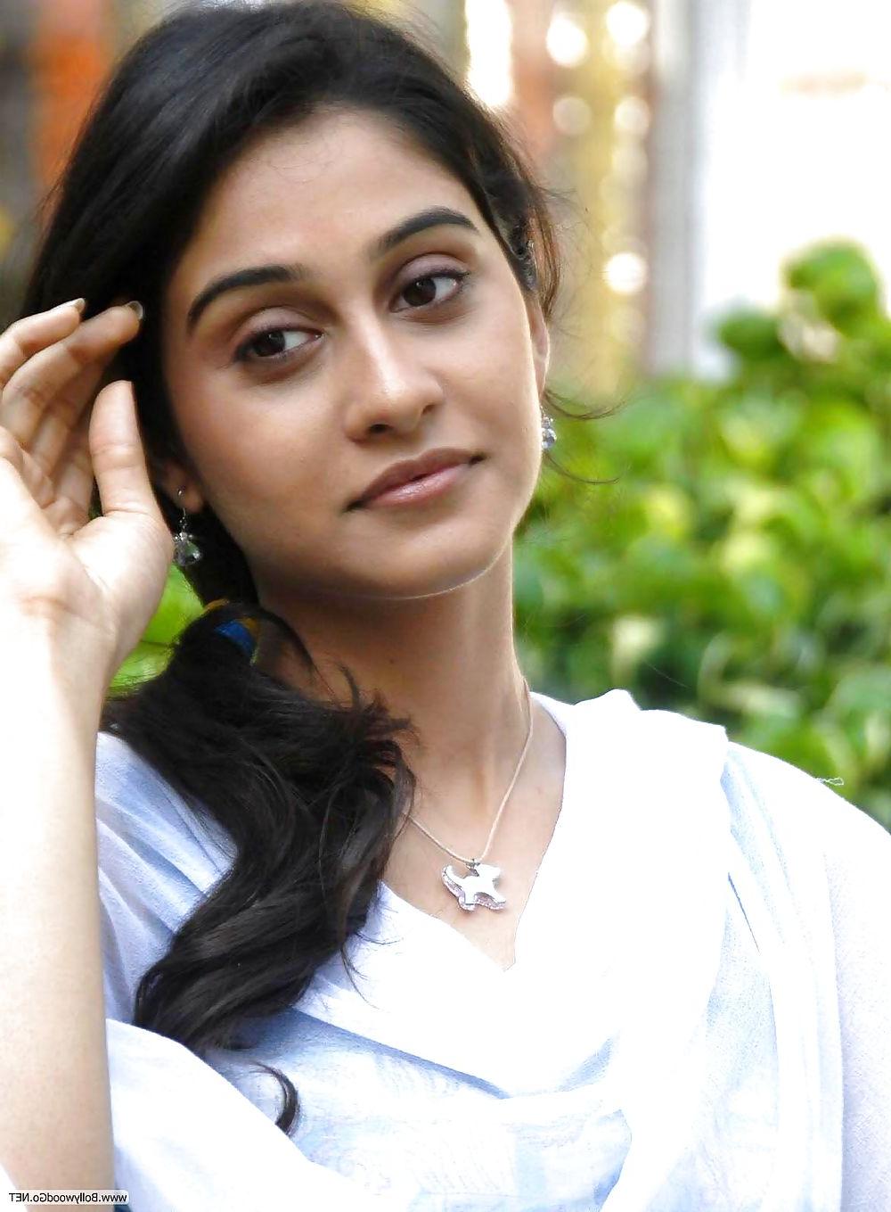 5P Regina Cassandra my shagging bitch !!