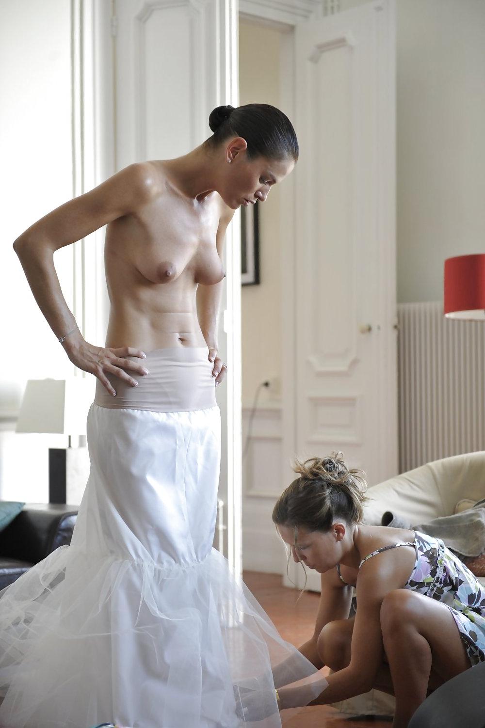 19P Changing bride