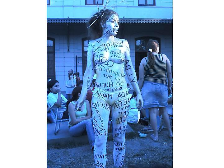25P Nude Painted Ladies in Public Fetish Gallery 14