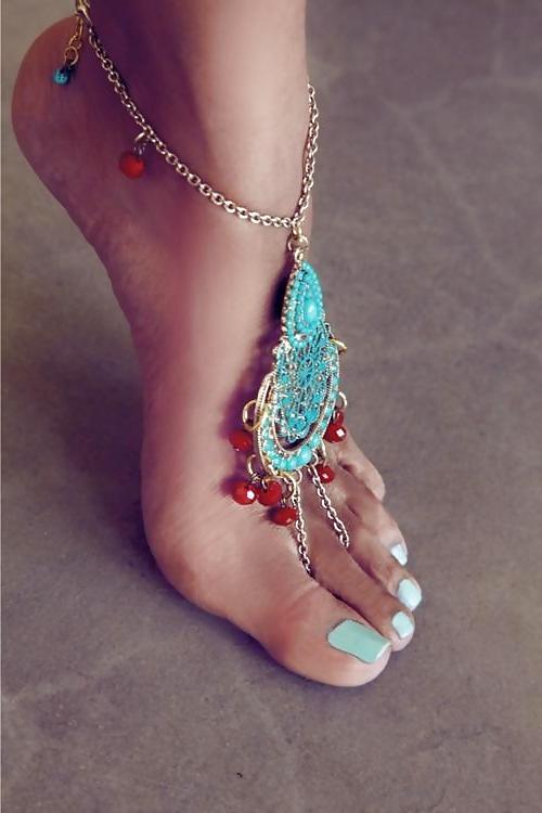 25P Sexy feet and soles