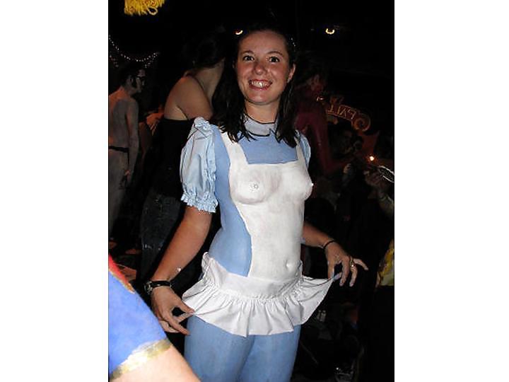 25P Nude Painted Ladies in Public Fetish Gallery 20