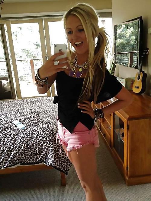 25P Fav selfshot bbc & white girl