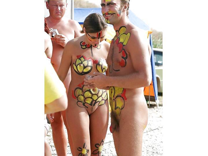 25P Nude Painted Ladies in Public Fetish Gallery 19