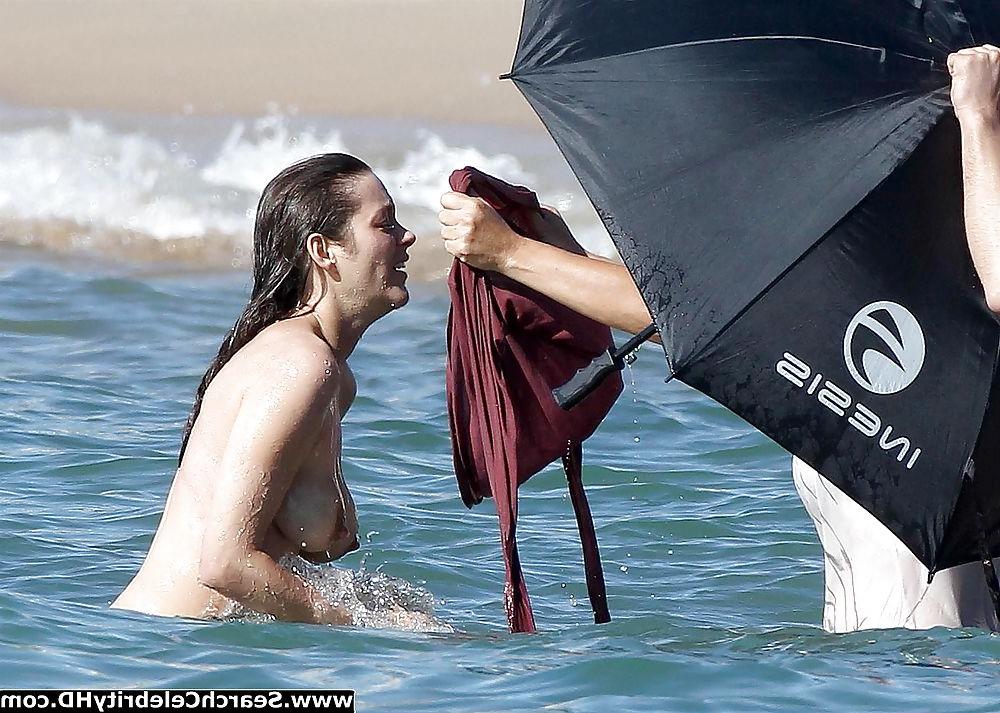 9P Marion Cotillard Topless on Rust and Bone Set