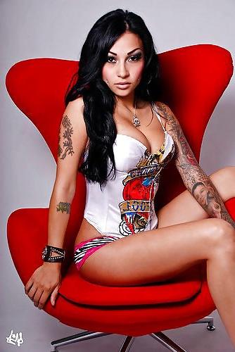 25P Tattoo models (female) 17.2