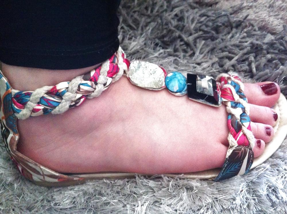 4P Feet fetish toes and shoes
