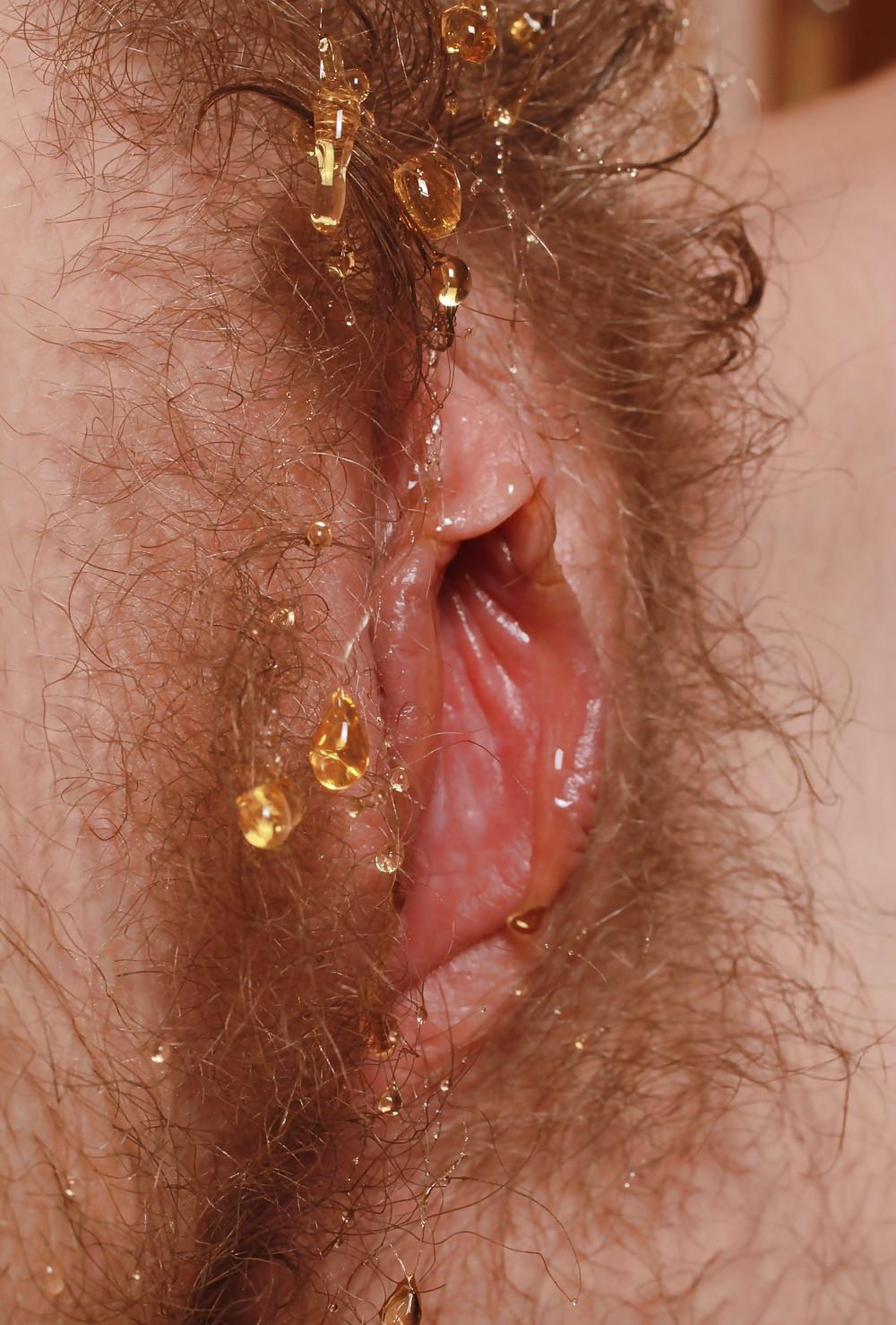24P HAIRY, CUTE AND SO BEAUTIFUL - LIDIA