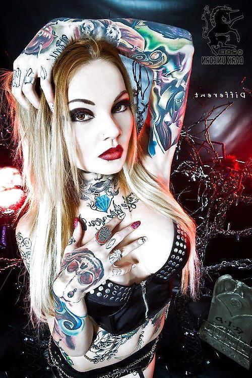 25P Tattoo models (female) 18.2