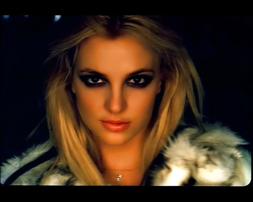 10P Hottest female singers