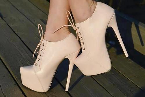 25P Feet and Heel Fetish 14
