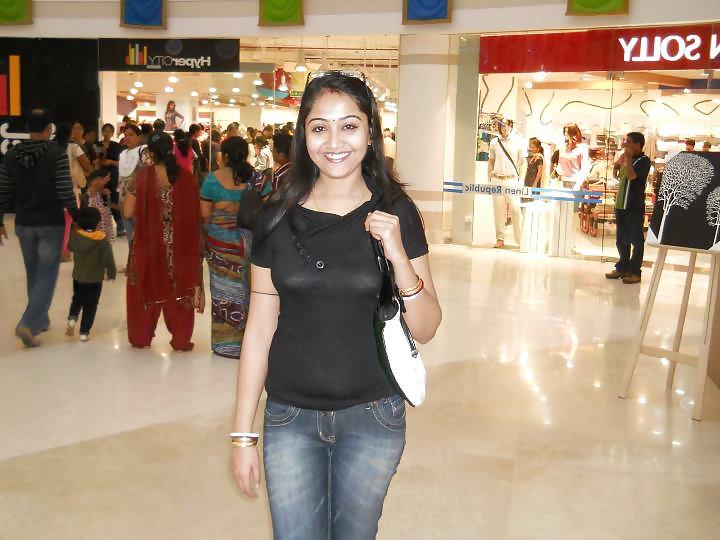 25P Cute Homely desi Indian Aunty: Exposed