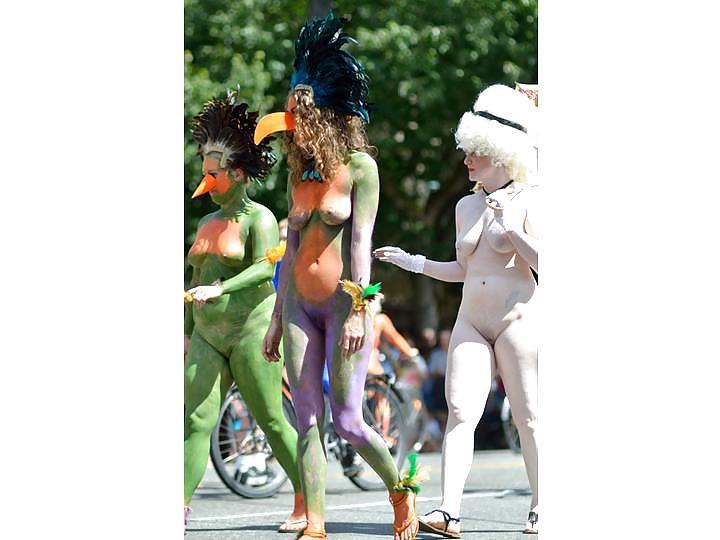 25P Nude Painted Ladies in Public Fetish Gallery 23