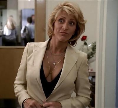 5P EDIE FALCO (CARMELA SOPRANO) TOPLESS!!
