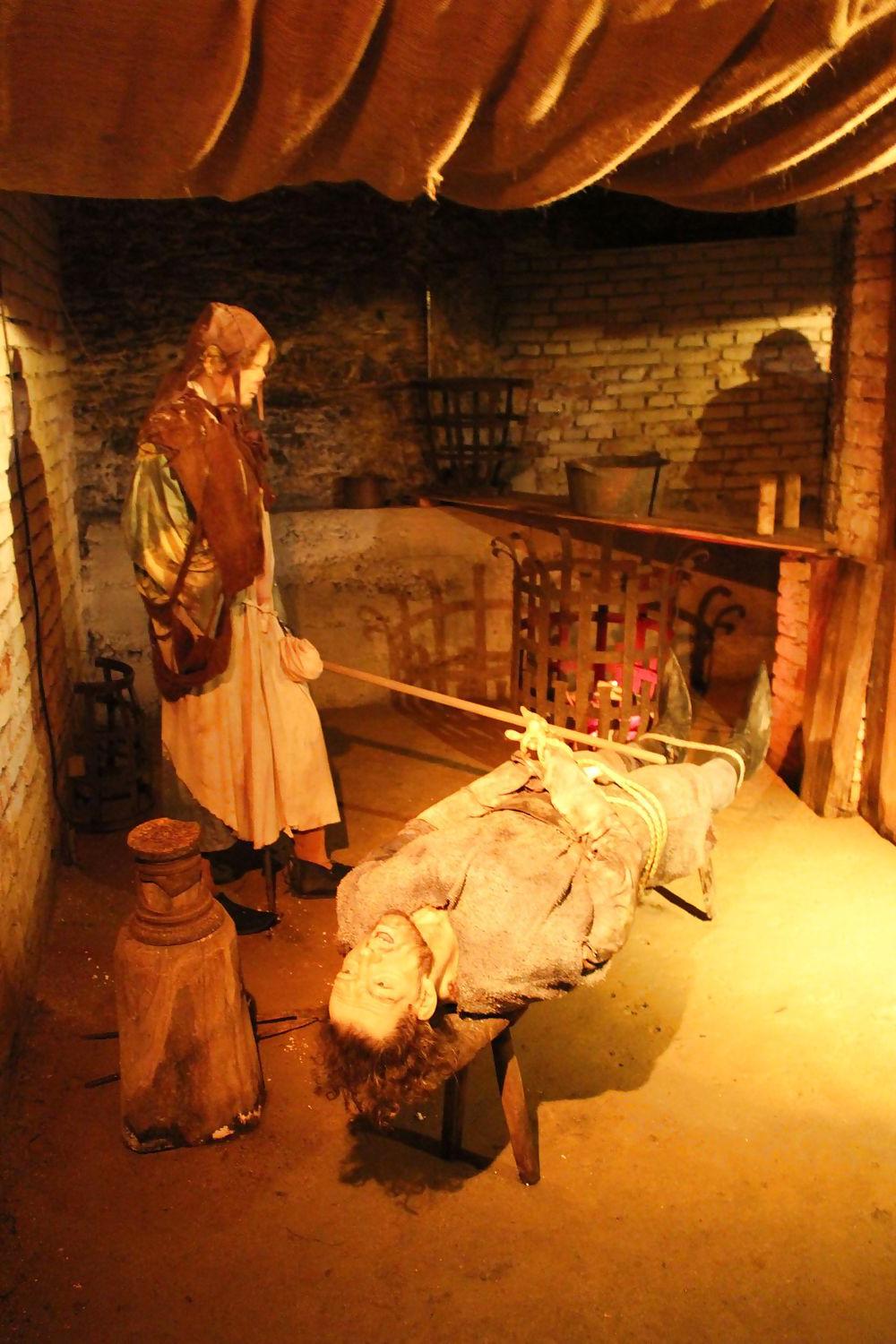10P Torture museum