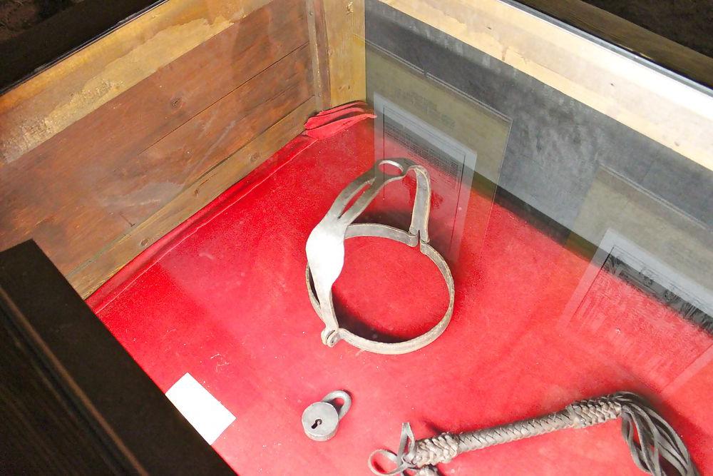 10P Torture museum
