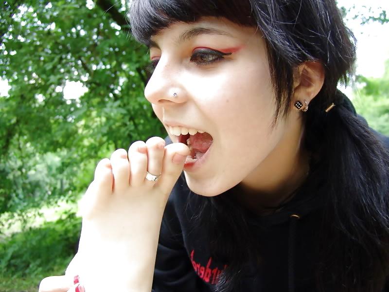25P The taste of feet 8