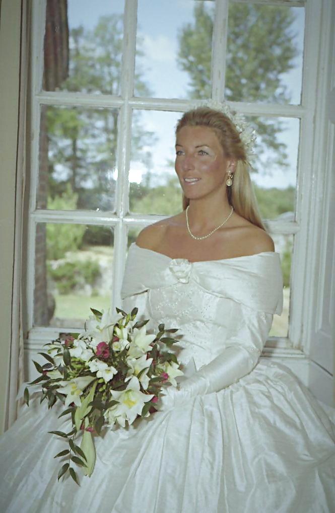 6P Posh bride lingerie