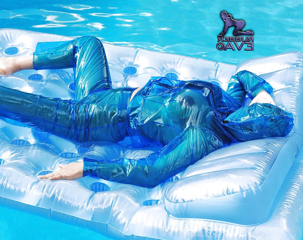 5P Rubber Eva PVC Fetish Slut  