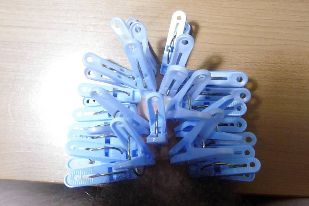 8P Cock torture with clips
