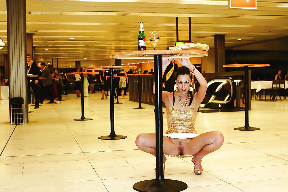18P Wide and Open in Public -112-