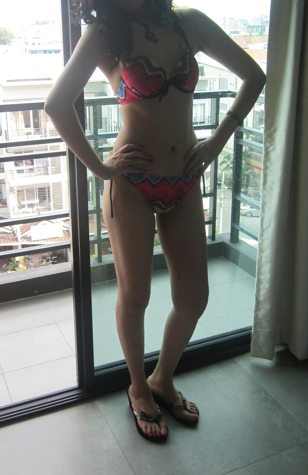 22P My asian GF's body, legs, feet + heels & stockings. (Fetish)