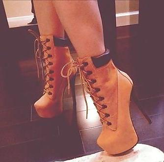 25P Feet and heel fetish 10