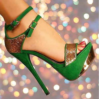 25P Feet and heel fetish 10