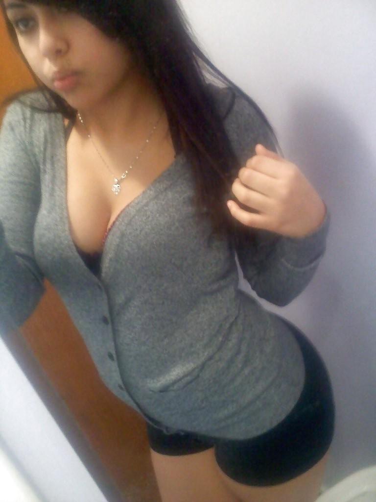 12P How dou you like this busty latina bitch? (comment pls)