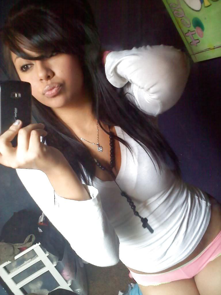 12P How dou you like this busty latina bitch? (comment pls)