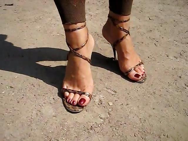 25P High heels feet 2