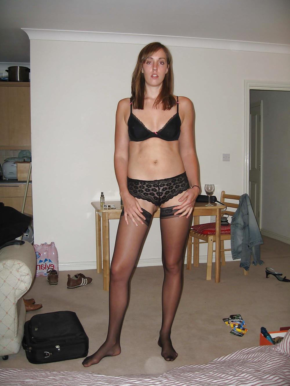 25P Amateur British Brunette