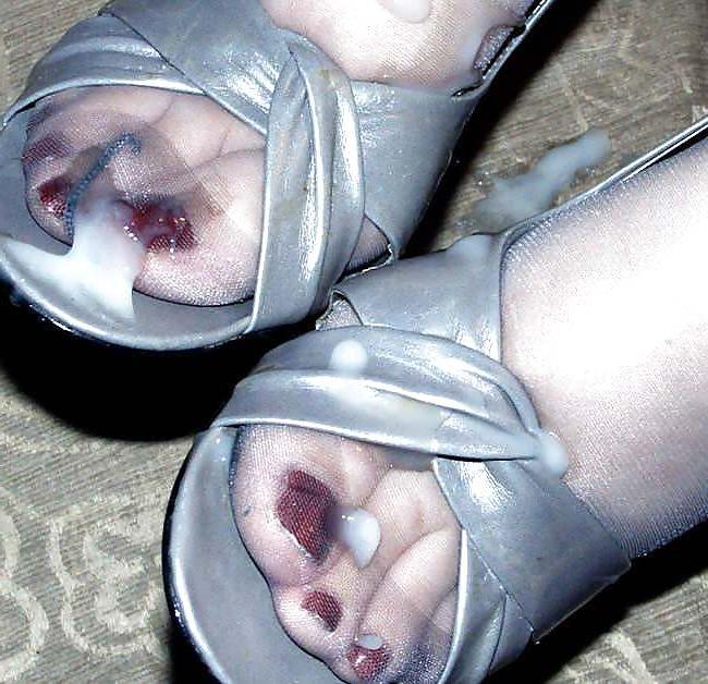 25P Nylon Feet 001