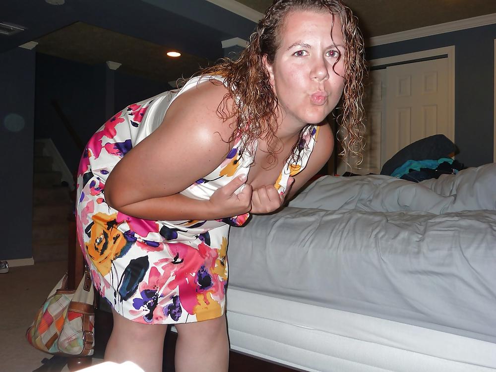 21P Big sloppy girl...kinda hot in a weird way