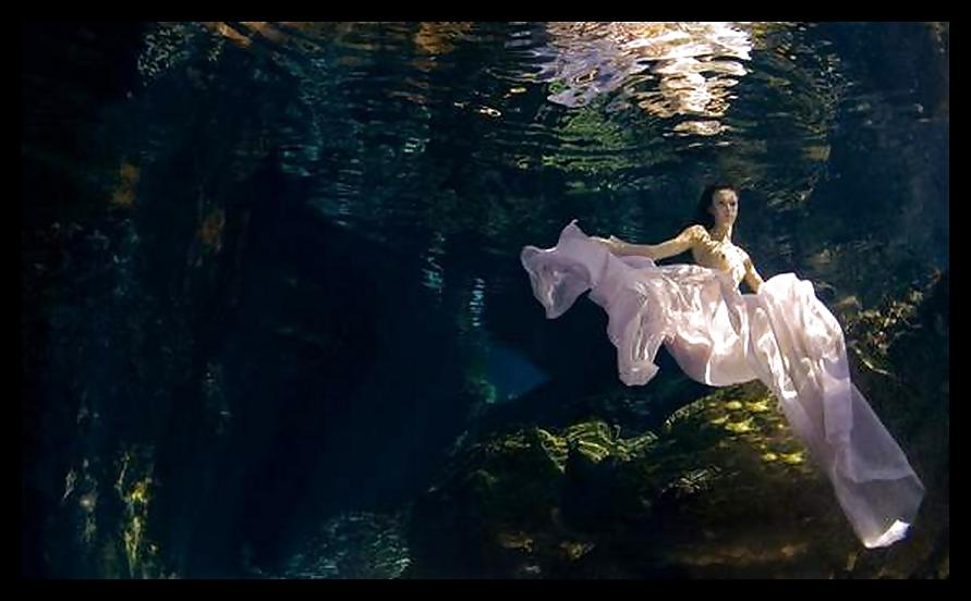 25P Underwater Art Anatoly Beloshchin for Black--Widow II