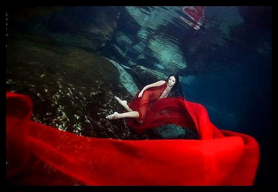 25P Underwater Art Anatoly Beloshchin for Black--Widow II