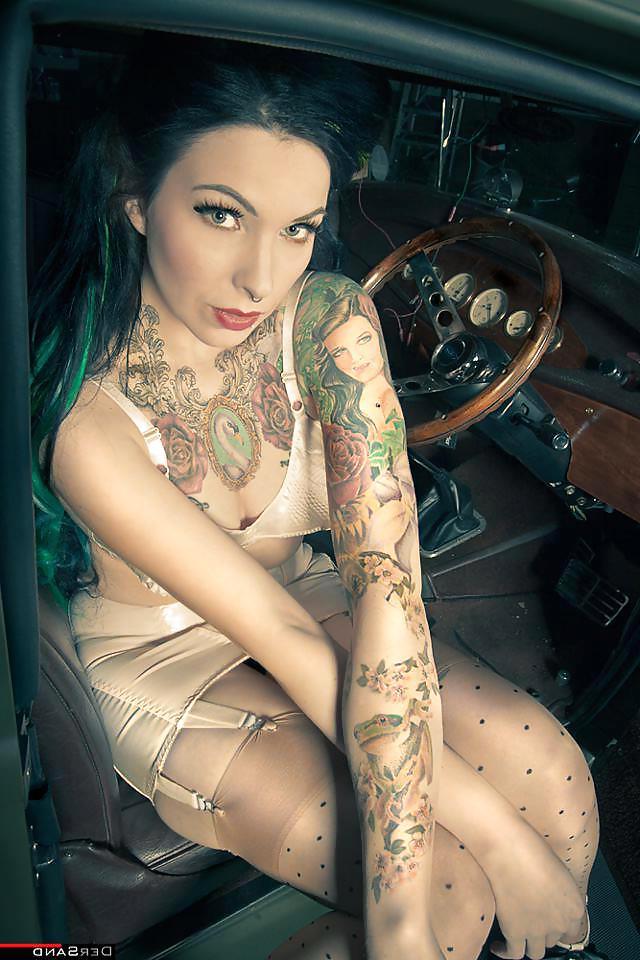 25P Tattoo models (female) 21.2