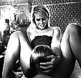 20P Erotic art of kissing pussy