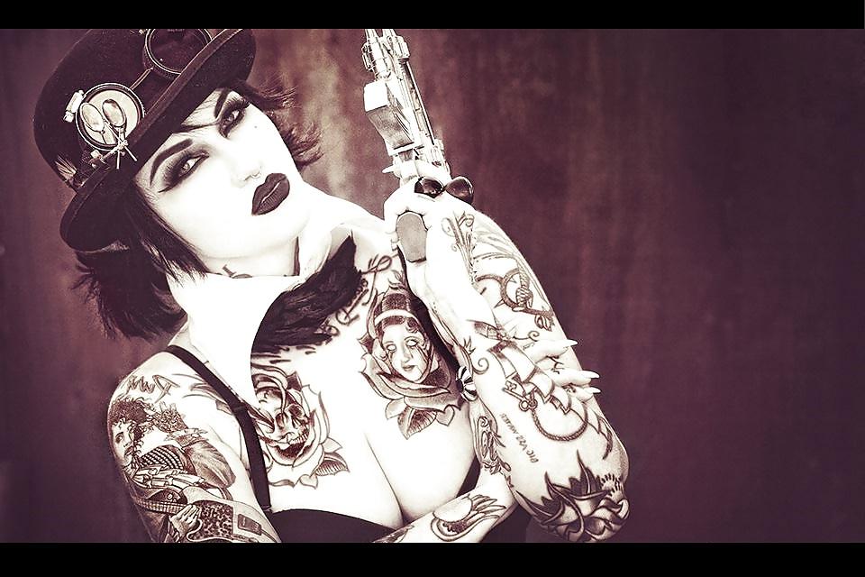 25P Tattoo models (female) 20.1