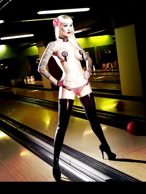 25P Tattoo models (female) 19.2