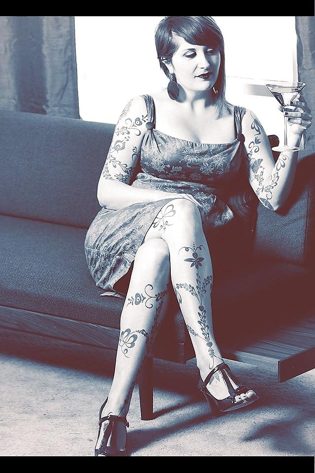 25P Tattoo models (female) 19.2