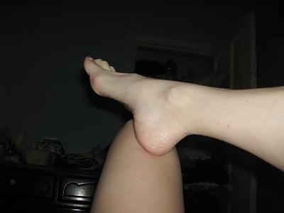 25P Carol's feet and legs