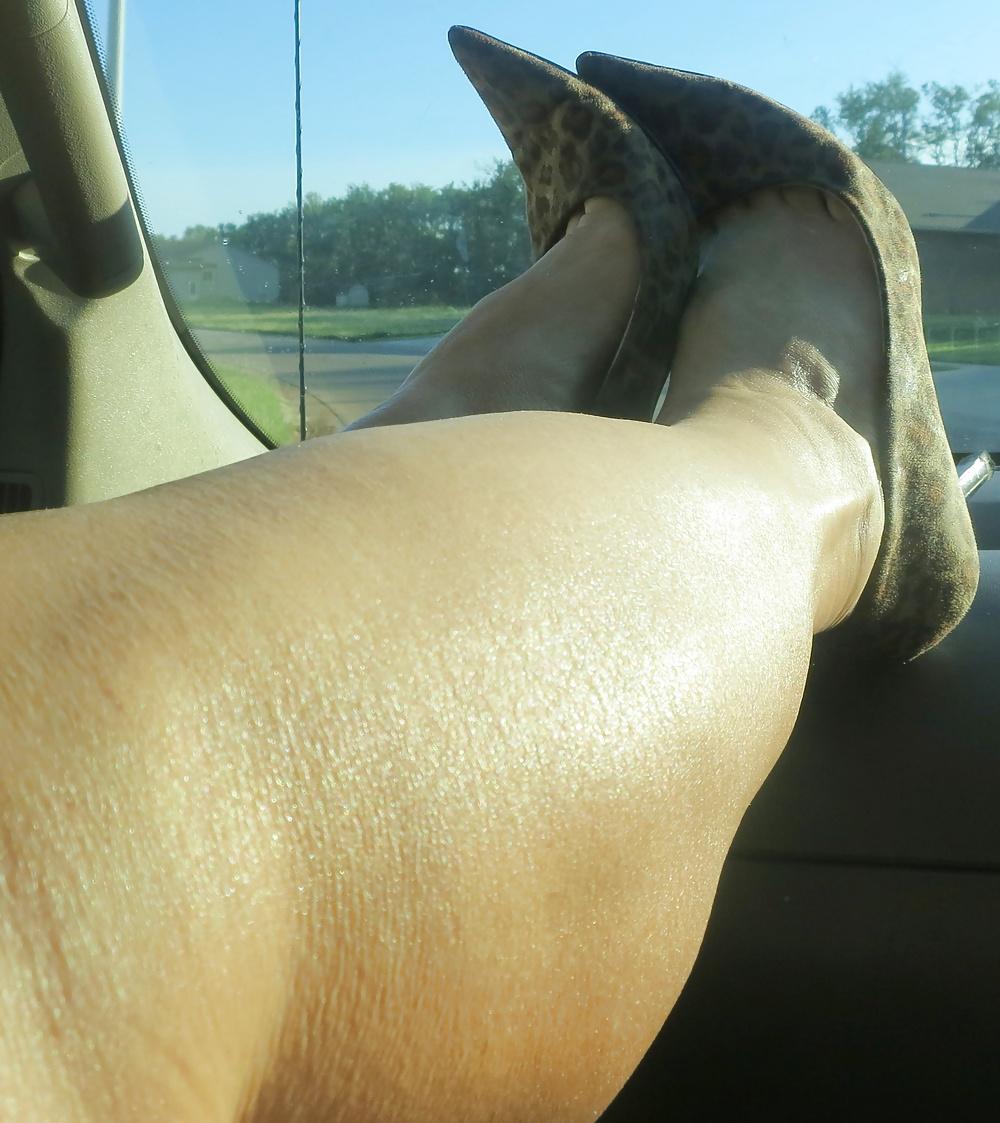 25P 9 west and my feet