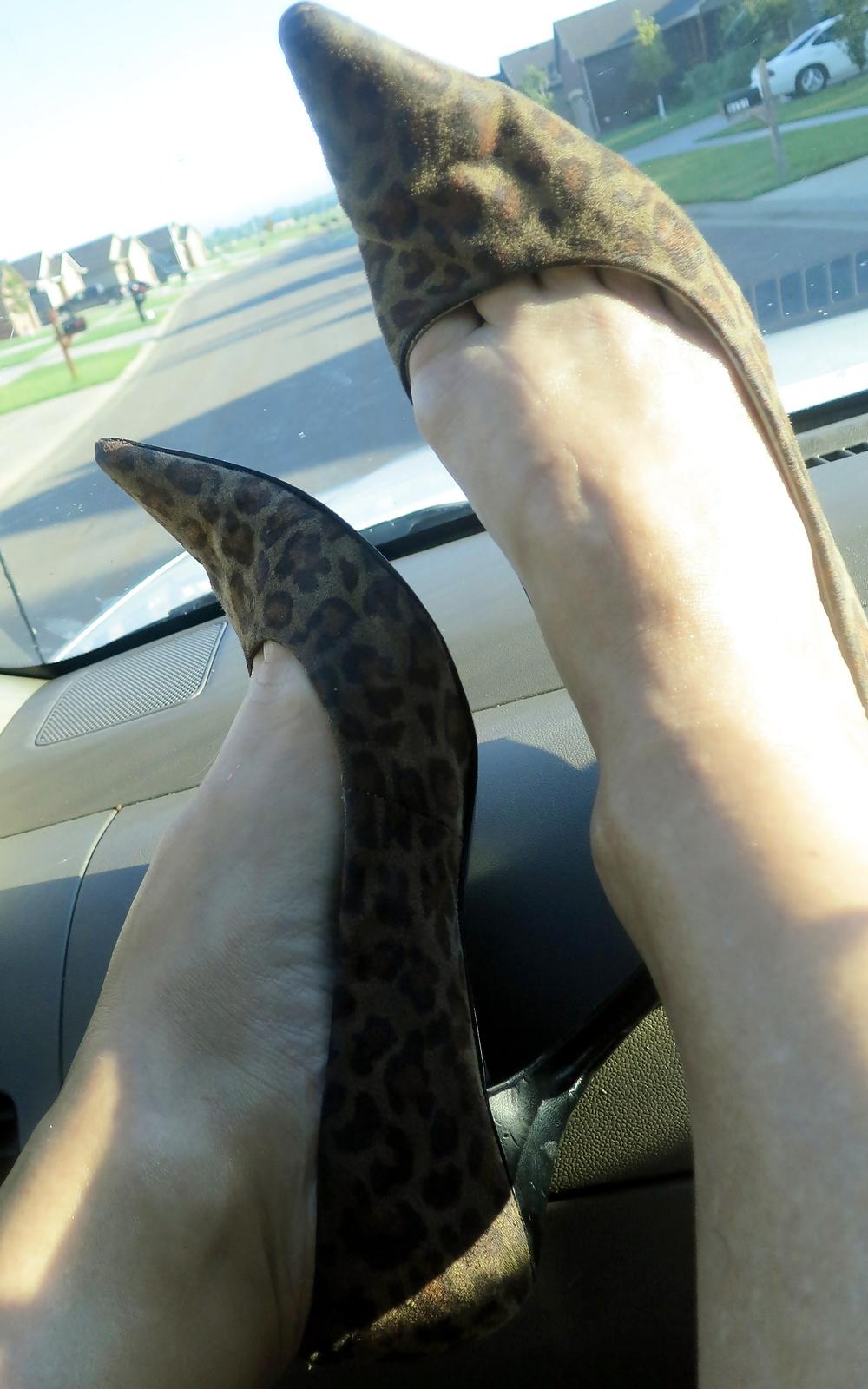 25P 9 west and my feet