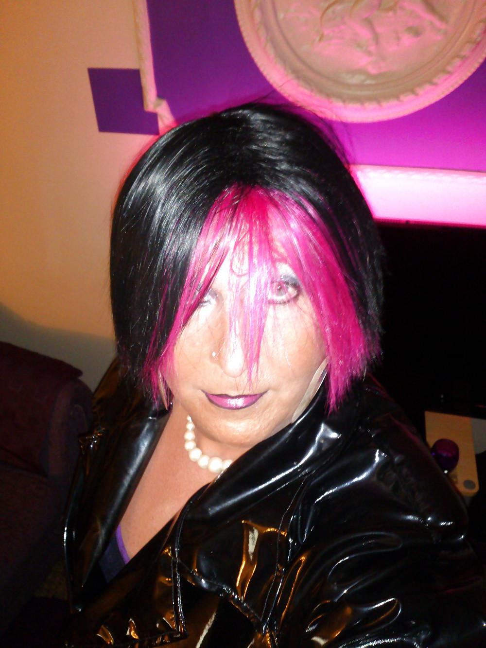 18P Pink n Black PVC