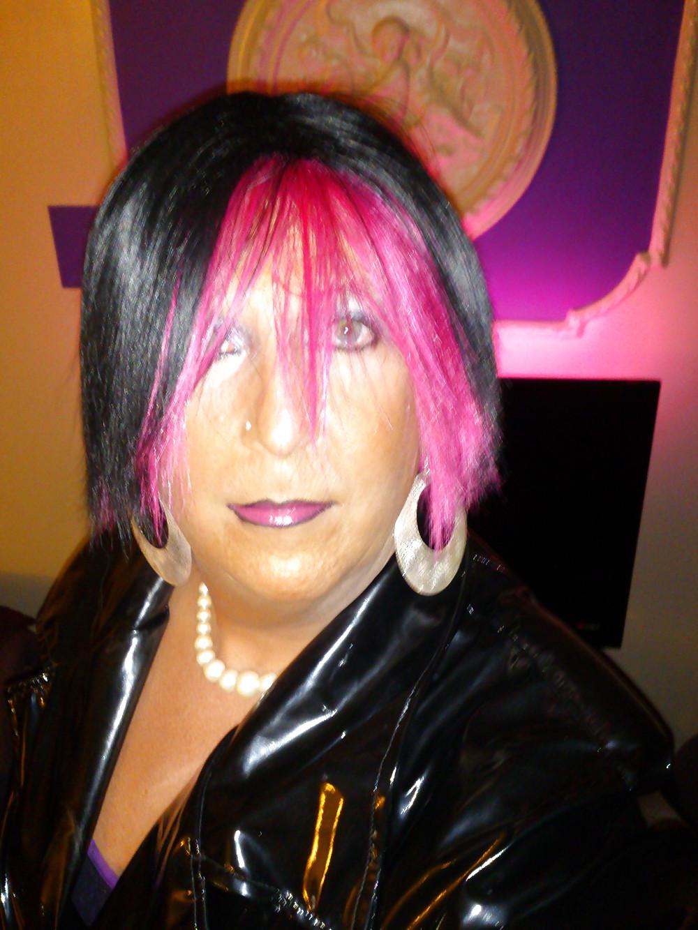 18P Pink n Black PVC