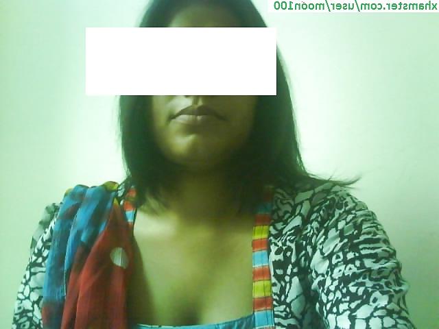 16P PAKI VILLEGE FEMALE