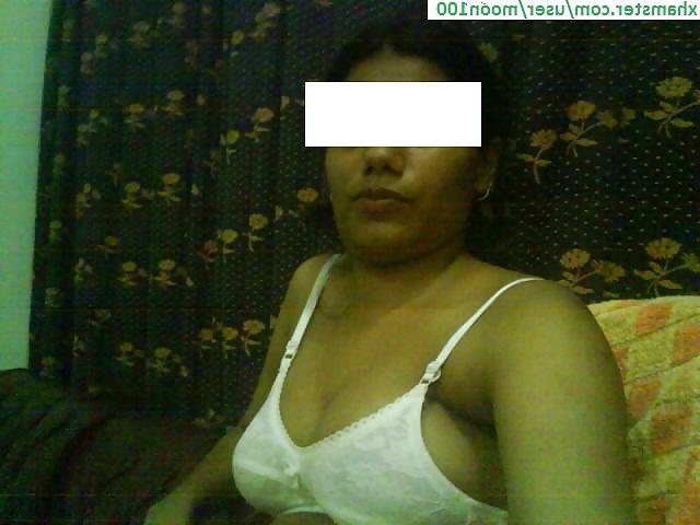 16P PAKI VILLEGE FEMALE